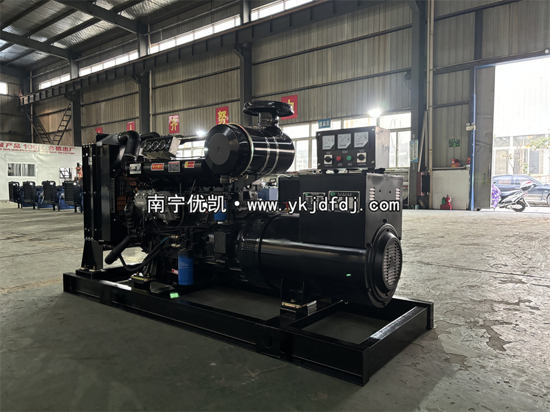 2025年3月13日，120kw濰坊雷納柴油發(fā)電機(jī)組裝車發(fā)貨